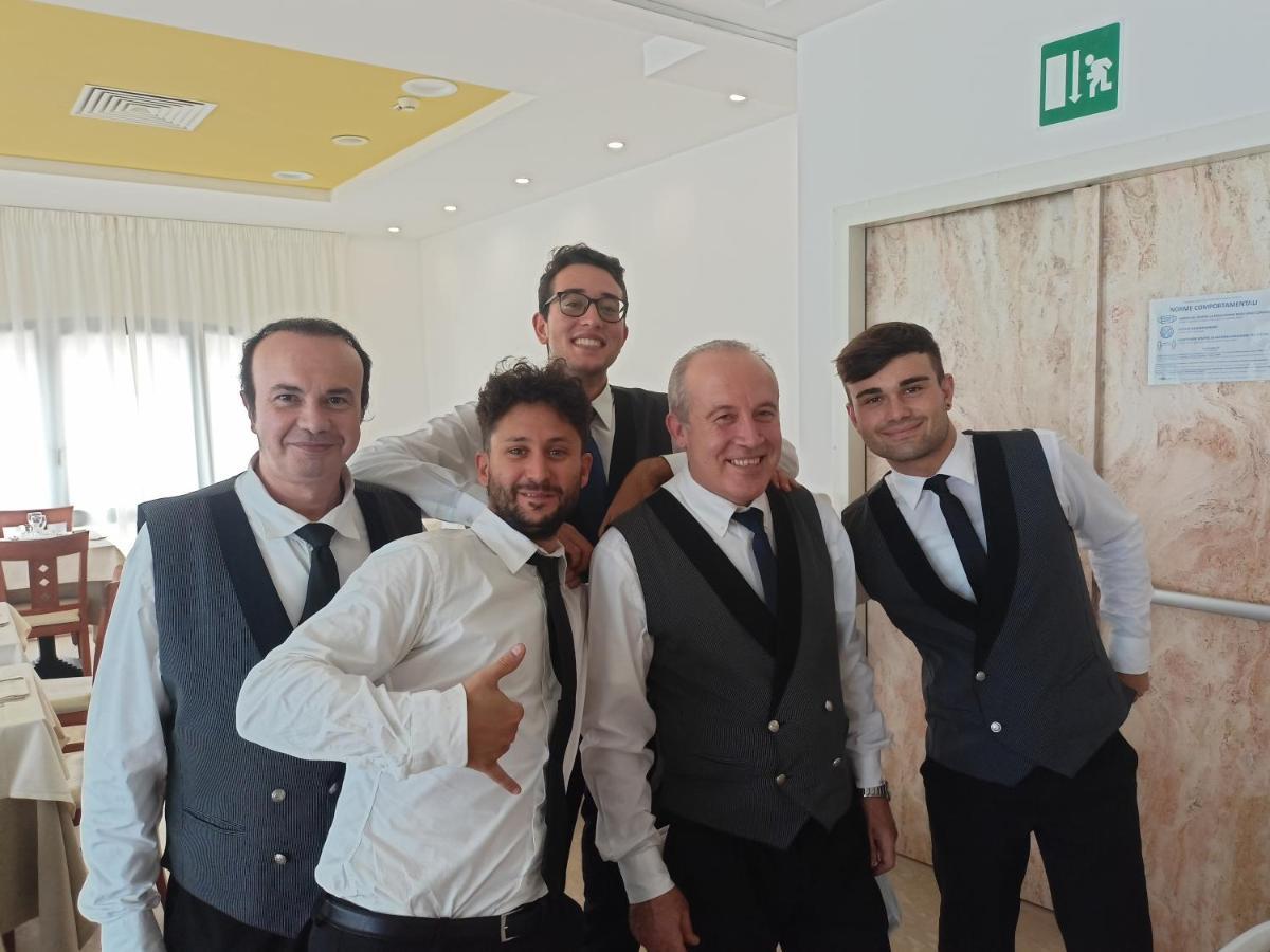 Hotel Ascot ريتشيوني المظهر الخارجي الصورة